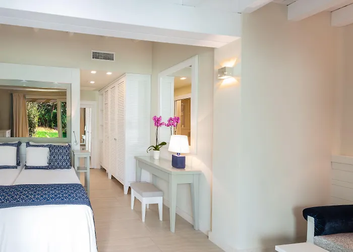 Village - Bouganville Station touristique Santa Margherita di Pula